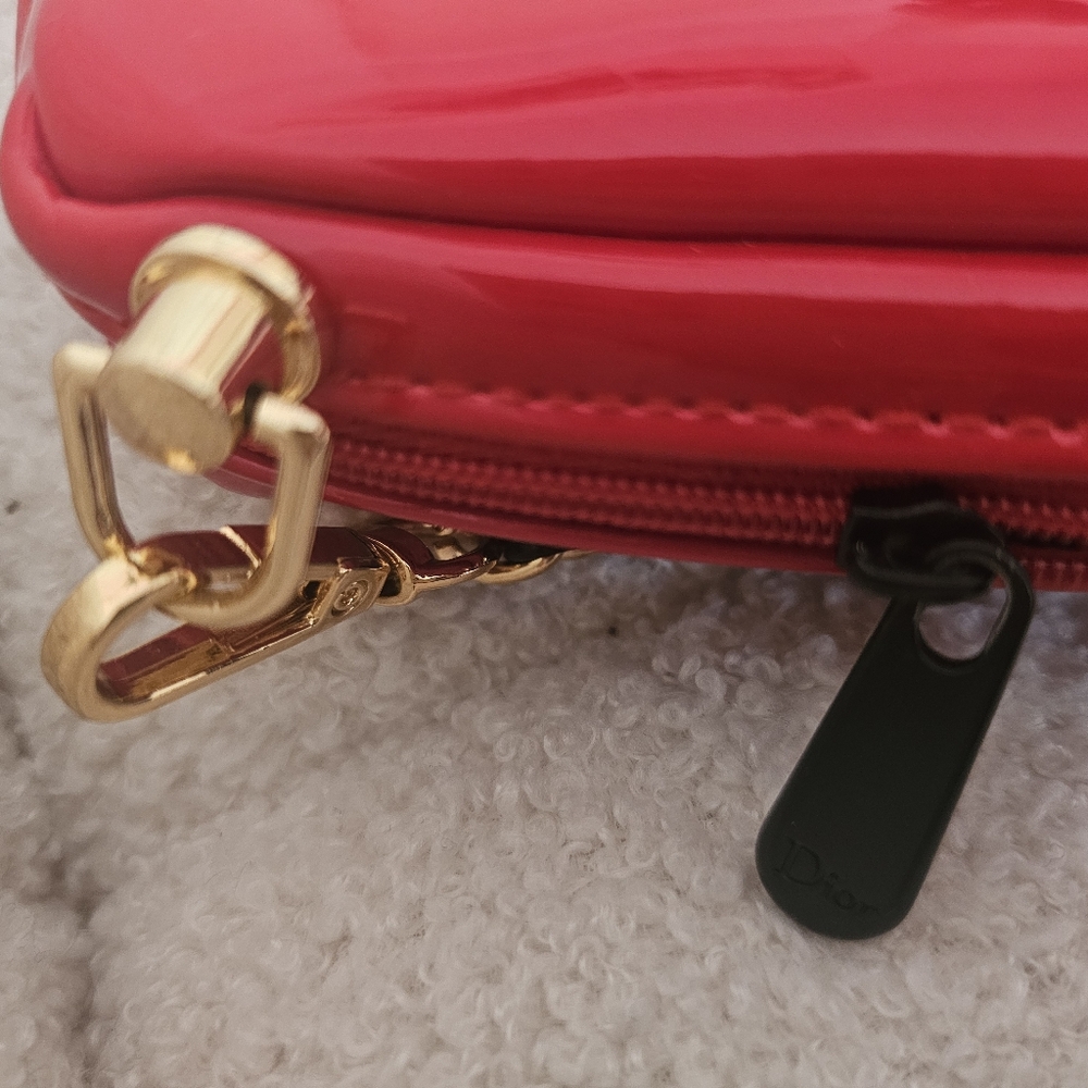 Dior: Red Pouch/bag - Picture 8 of 10